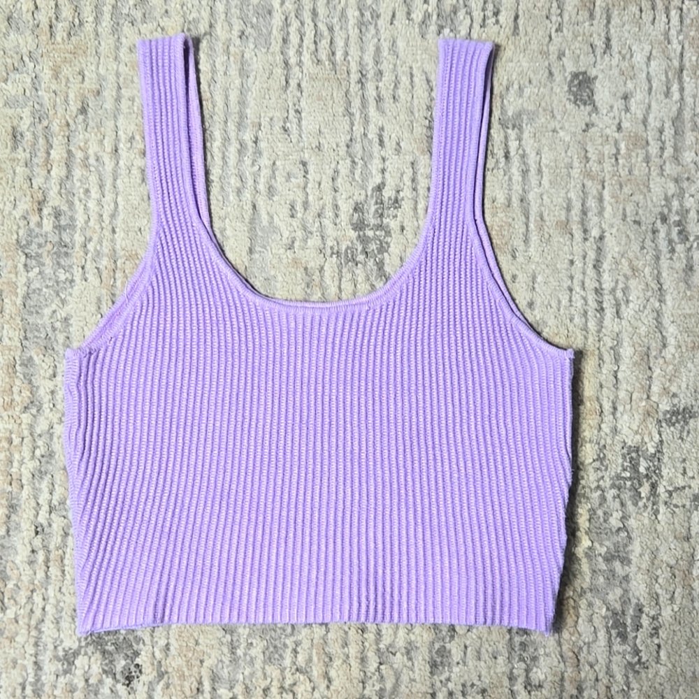 Forever 21 Purple Knit Sleeveless Cropped Tank Top, Womans Size Medium.